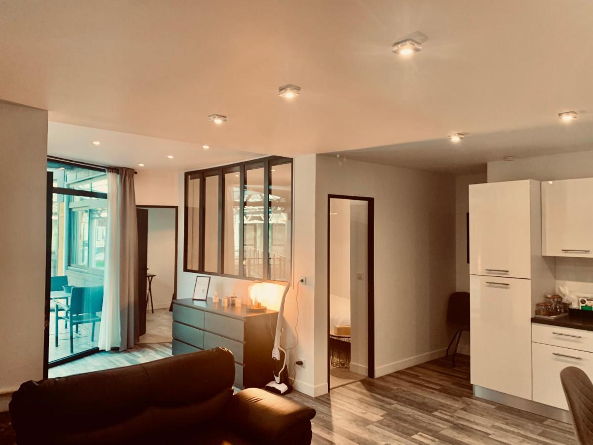 Superbe Appartement En Hyper Centre De Charleville Exterior foto
